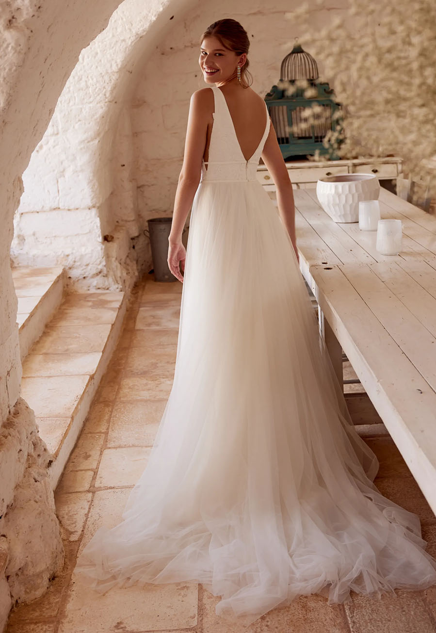 Lillian West 66384 B